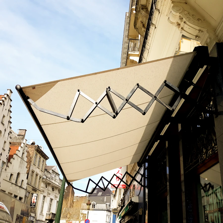 Schaararmscherm één doek voor klein terras